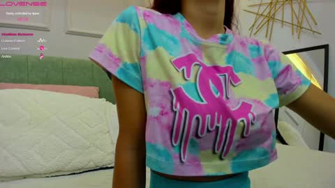 sheila smitt  online show from December 3, 12:23 pm