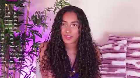 Juliana online show from July 16, 1:14 pm