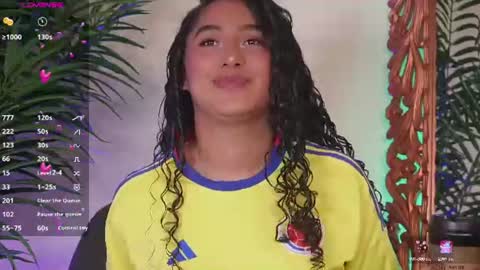Juliana online show from June 27, 2:01 pm