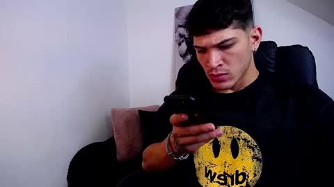 RayDimarco  independent model online show from December 27, 6:20 pm