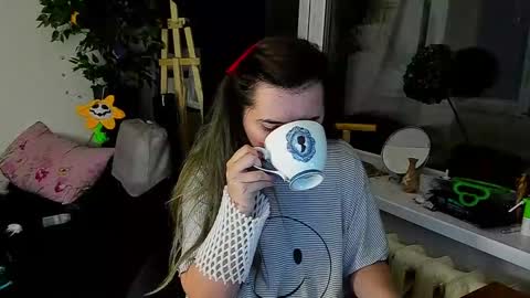 Snapshot of spanking_girls chatting on December 26, 2:44 am Evgenia online show from December 26, 2:44 am