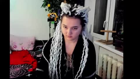Snapshot of spanking_girls chatting on January 19, 1:32 am Evgenia online show from January 19, 1:32 am