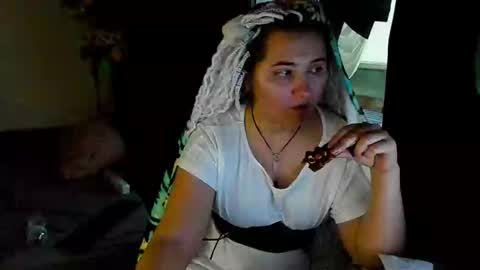 Snapshot of spanking_girls chatting on January 21, 6:33 am Evgenia online show from January 21, 6:33 am
