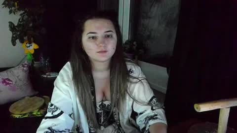 Snapshot of spanking_girls chatting on December 11, 12:02 am Evgenia online show from December 11, 12:02 am
