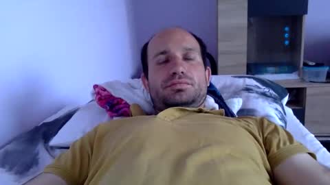 Snaiky online show from April 26, 3:42 pm