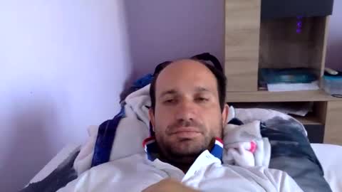 Snaiky online show from April 28, 2:43 pm