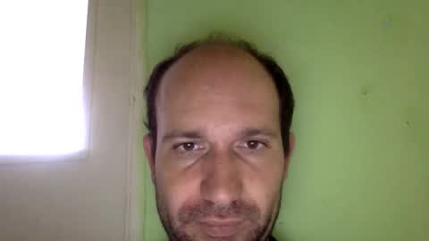 Snapshot of sparei7 chatting on October 18, 10:52 am Snaiky online show from October 18, 10:52 am