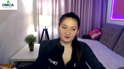 Ilona online show from February 17, 1:21 pm