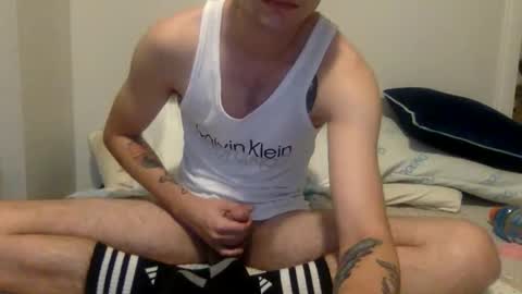 Snapshot of speedforbenji19 chatting on October 24, 2:18 pm speedforbenji19 online show from October 24, 2:18 pm