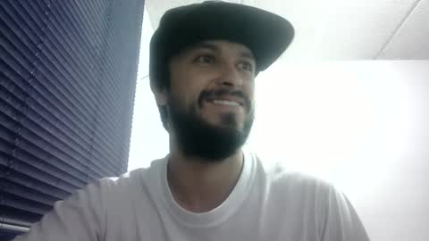 Snapshot of sperm_donor94 chatting on February 25, 11:37 pm sperm_donor94 online show from February 25, 11:37 pm