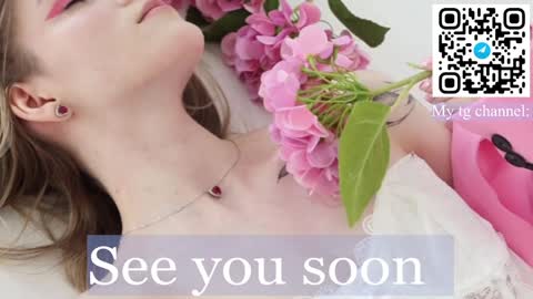 your sweet Jessy online show from January 4, 6:19 am