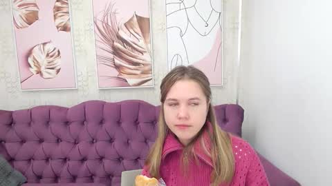 spicy_lexi online show from October 16, 6:35 am