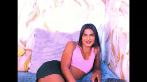 spicybarbie4u online show from April 27, 7:22 pm