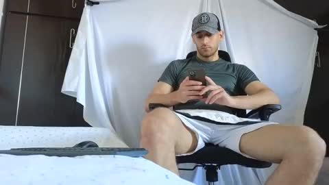 Snapshot of spider_0090 chatting on September 12, 8:38 am Marco. When Im offline you can view premium content in bio online show from September 12, 8:38 am