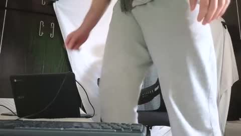 Snapshot of spider_0090 chatting on October 15, 1:34 pm Marco. When Im offline you can view premium content in bio online show from October 15, 1:34 pm