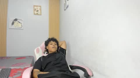 spiderdann_01 online show from March 10, 2:27 am