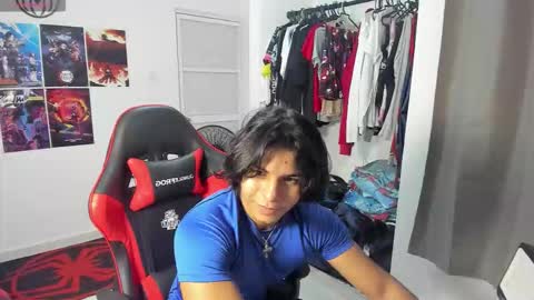 spideychill online show from December 4, 9:09 am