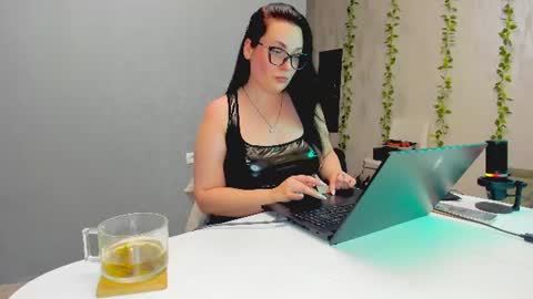Lilith online show from July 28, 7:04 pm