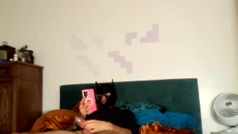 springs77 online show from November 8, 10:18 am