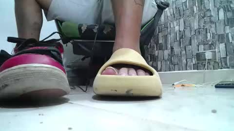 sr master cum its my old account online show from April 30, 10:03 pm