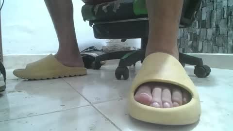 sr master cum its my old account online show from July 24, 5:37 am