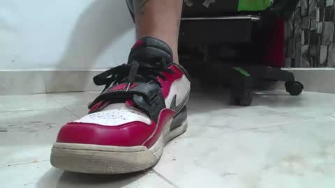 sr master cum its my old account online show from June 24, 3:35 am