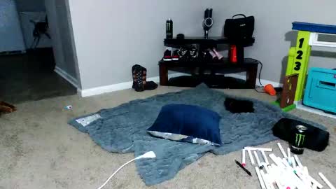 sriley386444137 online show from February 5, 8:32 am