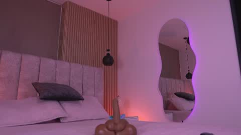 samantha online show from June 21, 7:31 pm