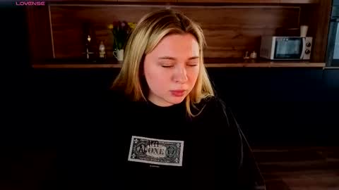 Kate online show from March 10, 2:10 pm