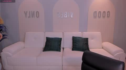 Stacy Woods online show from April 29, 11:37 am