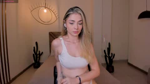 Stacy Woods online show from April 26, 1:42 pm