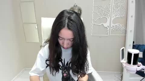 Stacy online show from December 6, 11:39 am