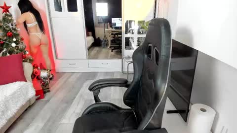 stacy_bellee online show from December 15, 6:20 am