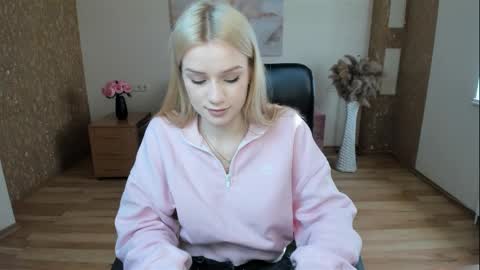 Stacy Western online show from March 16, 6:39 am