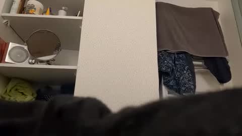 stansmith222 online show from November 2, 8:58 am