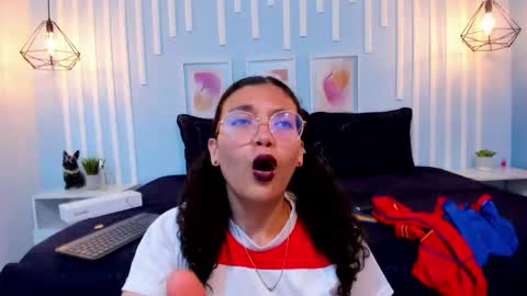 Stark Jones online show from October 31, 1:00 pm