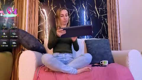 starlight_mature11_aws online show from July 10, 7:51 pm