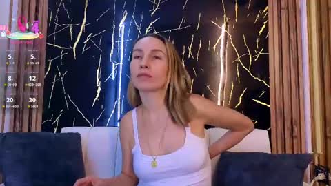 starlight_mature23_aws online show from July 30, 10:21 pm