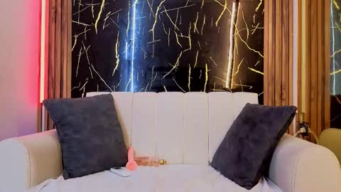 starlight_mature23_aws online show from February 26, 8:34 pm