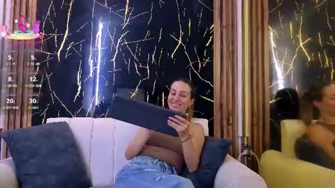 starlight_mature23_aws online show from July 28, 8:52 pm