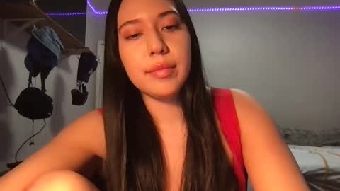 starlitdreams777 online show from February 27, 4:46 am