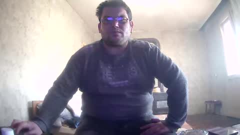 Snapshot of stefan90pt chatting on January 5, 9:05 am Stefan online show from January 5, 9:05 am