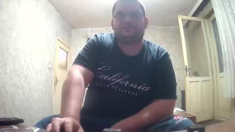 Snapshot of stefan90pt chatting on September 15, 8:54 pm Stefan online show from September 15, 8:54 pm