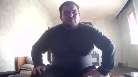 Snapshot of stefan90pt chatting on December 15, 10:07 am Stefan online show from December 15, 10:07 am