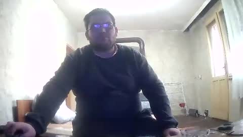 Snapshot of stefan90pt chatting on December 19, 2:35 pm Stefan online show from December 19, 2:35 pm