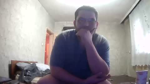 Snapshot of stefan90pt chatting on December 7, 9:55 am Stefan online show from December 7, 9:55 am