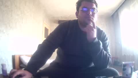 Snapshot of stefan90pt chatting on January 2, 9:33 am Stefan online show from January 2, 9:33 am