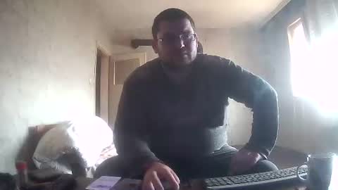 Snapshot of stefan90pt chatting on March 11, 10:07 am Stefan online show from March 11, 10:07 am