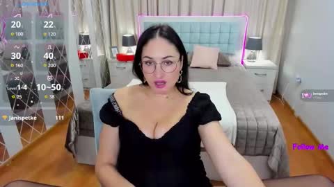 StefanaWinter online show from February 3, 6:33 am