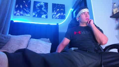 Stefann Salvatore online show from November 9, 1:53 am